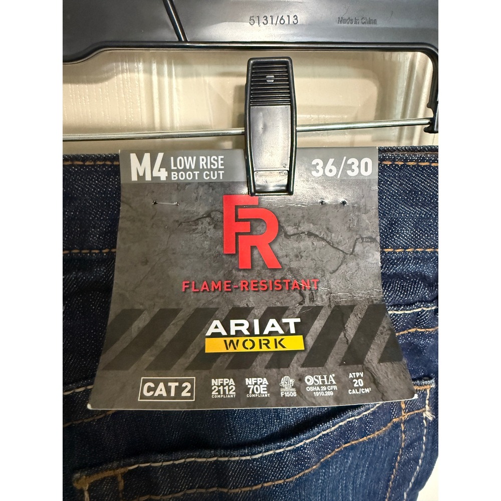 Ariat FR M4 Low Rise Boot Cut Work Jeans Mens 36x30 Flame Resistant CAT 2 Denim - Picture 4 of 4